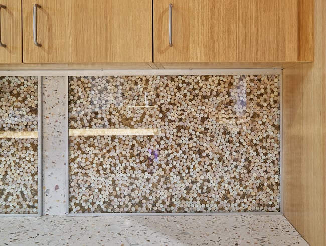 backsplash made from pearl button blanks