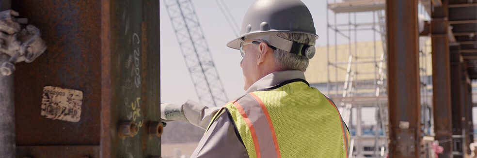 When to Hire a Construction Manager-at-Risk and Alternative Approaches