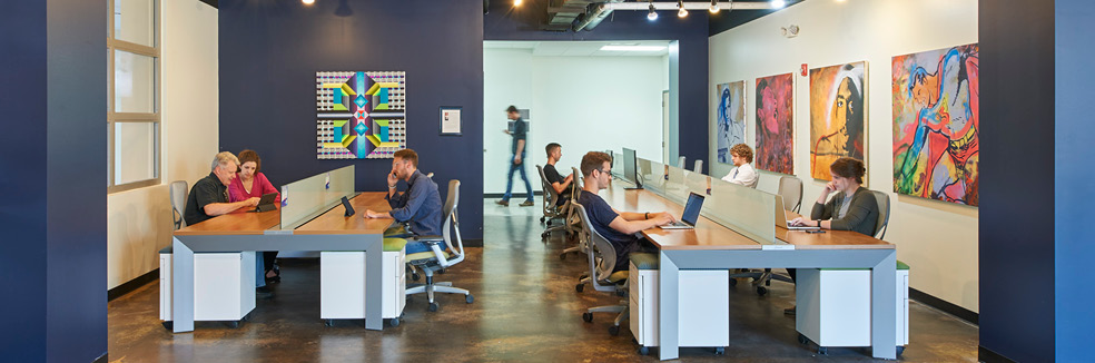 Workplace Design: Pros and Cons of Hot Desking