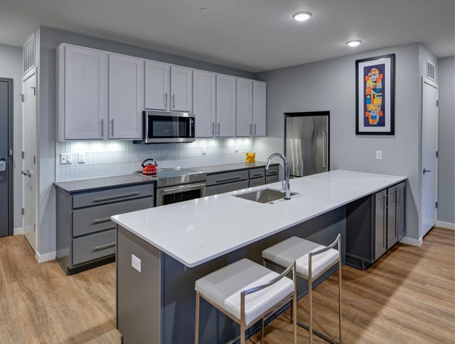 multifamily unit with eat-in dining