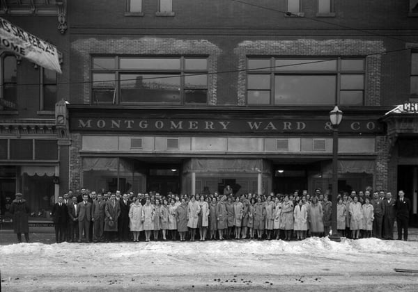 1920s image of Montgomery Ward Iowa City